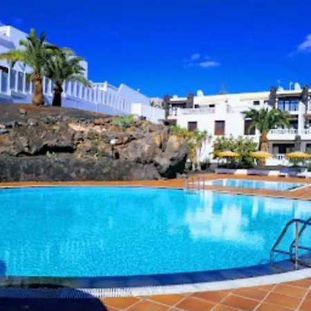 A6 Caleton Blanco * Puerto del Carmen (Lanzarote)